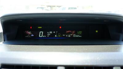 2013 Toyota Prius v   - Photo 20 - Bakersfield, CA 93305