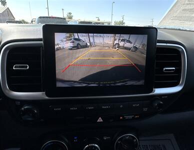 2021 Hyundai VENUE SE - Photo 25 - Bakersfield, CA 93301