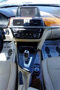 2018 BMW 320i   - Photo 10 - Bakersfield, CA 93305