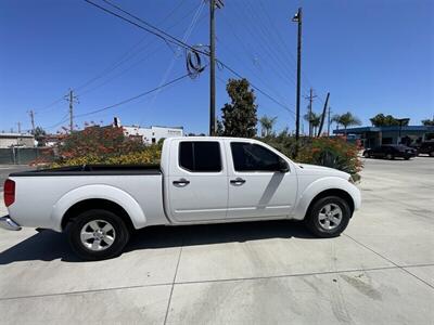 2012 Nissan Frontier SV V6   - Photo 20 - Bakersfield, CA 93305
