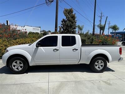 2012 Nissan Frontier SV V6   - Photo 3 - Bakersfield, CA 93305