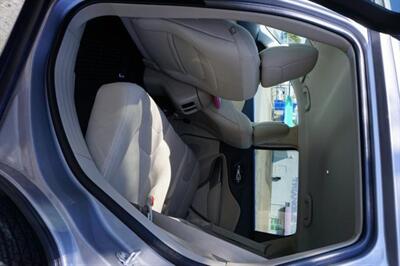 2019 Jeep Cherokee Latitude 4WD   - Photo 8 - Bakersfield, CA 93305