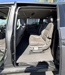 2014 Honda Odyssey Touring Elite   - Photo 7 - Bakersfield, CA 93305