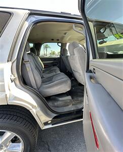 2006 Chevrolet Tahoe LS   - Photo 14 - Bakersfield, CA 93301