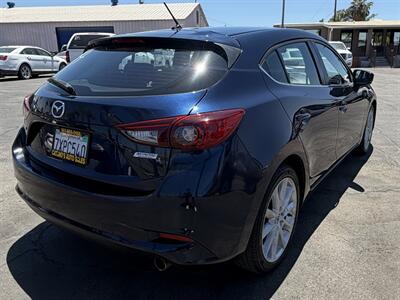 2017 Mazda Mazda3 Touring 2.5   - Photo 13 - Bakersfield, CA 93301