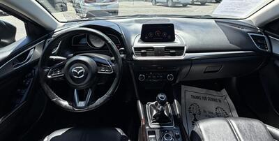 2017 Mazda Mazda3 Touring 2.5   - Photo 18 - Bakersfield, CA 93301