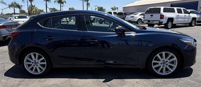 2017 Mazda Mazda3 Touring 2.5   - Photo 14 - Bakersfield, CA 93301