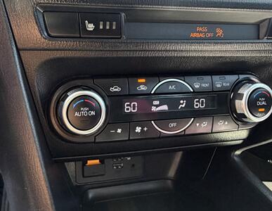 2017 Mazda Mazda3 Touring 2.5   - Photo 26 - Bakersfield, CA 93301