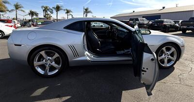 2013 Chevrolet Camaro LT   - Photo 15 - Bakersfield, CA 93305