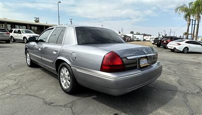 2006 Mercury Grand Marquis LS Premium   - Photo 8 - Bakersfield, CA 93305