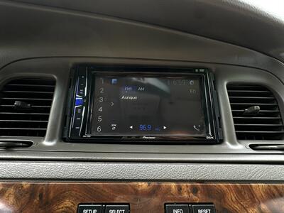 2006 Mercury Grand Marquis LS Premium   - Photo 21 - Bakersfield, CA 93305