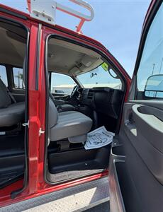 2014 GMC Savana LT 3500 - Photo 18 - Bakersfield, CA 93301
