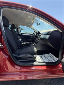 2017 Volkswagen Passat 1.8T S - Photo 17 - Bakersfield, CA 93305