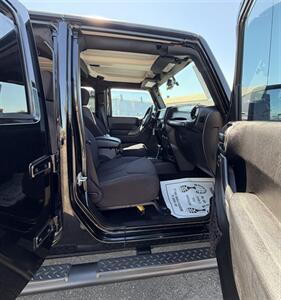 2013 Jeep Wrangler Unlimited Sport - Photo 17 - Bakersfield, CA 93305