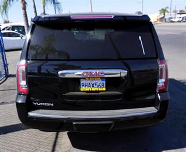 2018 GMC Yukon Denali   - Photo 4 - Bakersfield, CA 93301