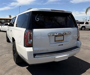 2018 GMC Yukon XL Denali - Photo 12 - Bakersfield, CA 93301