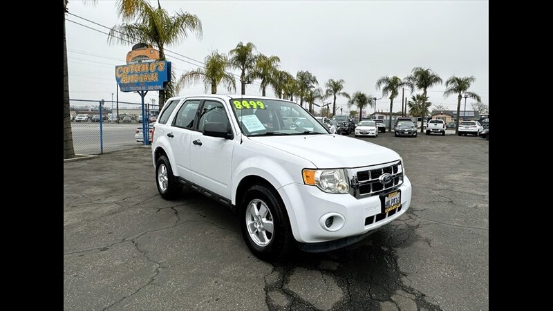 2011 Ford Escape XLS's photo