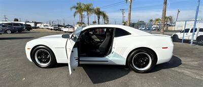 2013 Chevrolet Camaro LS   - Photo 5 - Bakersfield, CA 93301
