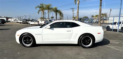 2013 Chevrolet Camaro LS   - Photo 4 - Bakersfield, CA 93301