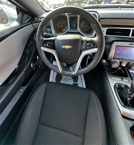 2013 Chevrolet Camaro LS   - Photo 17 - Bakersfield, CA 93301