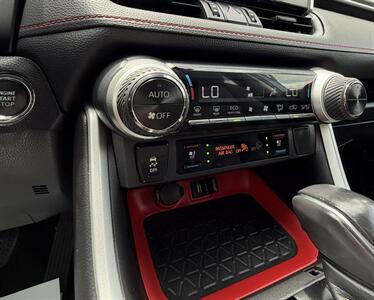 2022 Toyota RAV4 TRD Off-Road - Photo 26 - Bakersfield, CA 93301