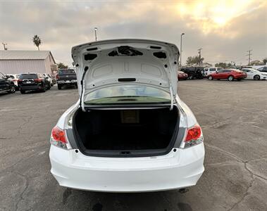 2011 Honda Accord SE   - Photo 10 - Bakersfield, CA 93305