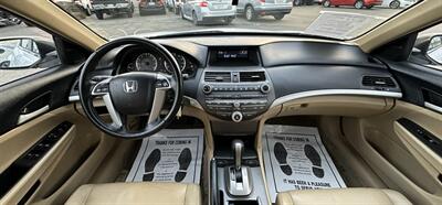 2011 Honda Accord SE   - Photo 17 - Bakersfield, CA 93305