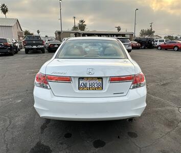 2011 Honda Accord SE   - Photo 9 - Bakersfield, CA 93305
