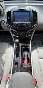 2015 Buick LaCrosse Premium II   - Photo 21 - Bakersfield, CA 93301