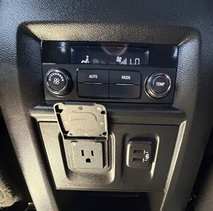 2023 Chevrolet Traverse RS - Photo 22 - Bakersfield, CA 93301