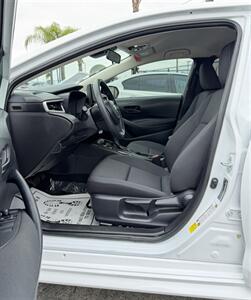 2025 Toyota Corolla LE   - Photo 6 - Bakersfield, CA 93301