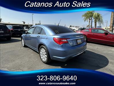 2011 Chrysler 200 Touring   - Photo 8 - Bakersfield, CA 93301