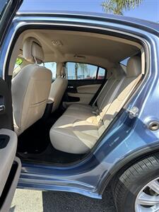 2011 Chrysler 200 Touring   - Photo 7 - Bakersfield, CA 93301