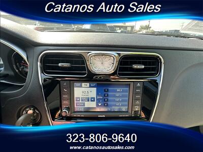 2011 Chrysler 200 Touring   - Photo 21 - Bakersfield, CA 93301