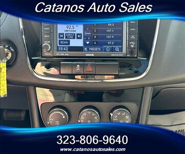 2011 Chrysler 200 Touring   - Photo 22 - Bakersfield, CA 93301