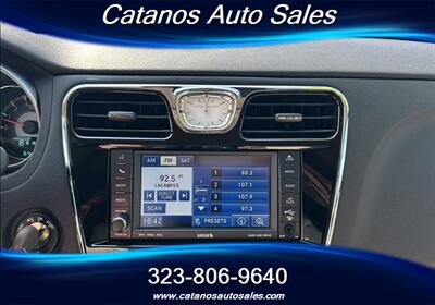2011 Chrysler 200 Touring   - Photo 23 - Bakersfield, CA 93301