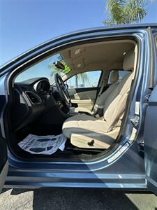 2011 Chrysler 200 Touring   - Photo 6 - Bakersfield, CA 93301