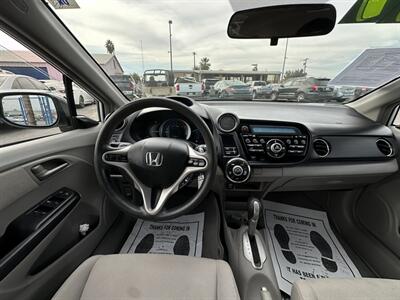2011 Honda Insight EX   - Photo 16 - Bakersfield, CA 93305
