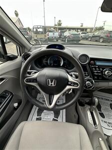 2011 Honda Insight EX   - Photo 17 - Bakersfield, CA 93305