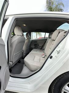 2011 Honda Insight EX   - Photo 7 - Bakersfield, CA 93305