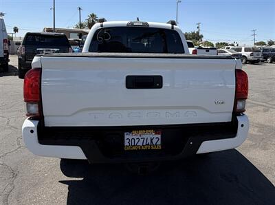 2018 Toyota Tacoma SR V6 - Photo 9 - Bakersfield, CA 93301
