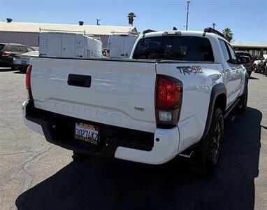 2018 Toyota Tacoma SR V6 - Photo 11 - Bakersfield, CA 93301