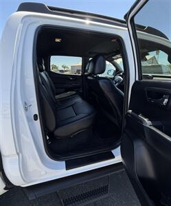 2018 Toyota Tacoma SR V6 - Photo 15 - Bakersfield, CA 93301