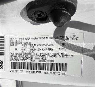 2018 Toyota Tacoma SR V6 - Photo 6 - Bakersfield, CA 93301