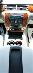2007 Chevrolet Avalanche LS 1500   - Photo 17 - Bakersfield, CA 93305