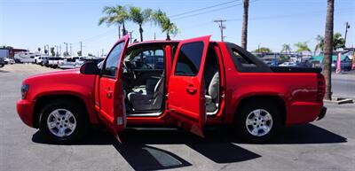 2007 Chevrolet Avalanche LS 1500   - Photo 5 - Bakersfield, CA 93305