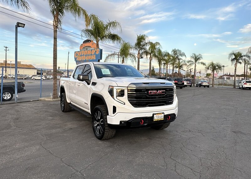 2023 GMC Sierra 1500 AT4's photo