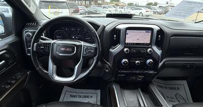 2020 GMC Sierra 1500 SLT   - Photo 22 - Bakersfield, CA 93305