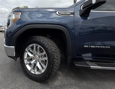 2020 GMC Sierra 1500 SLT   - Photo 28 - Bakersfield, CA 93305