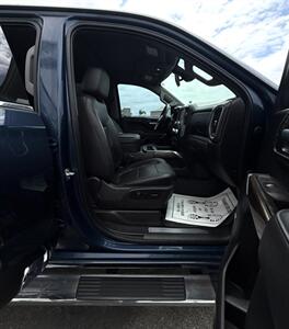2020 GMC Sierra 1500 SLT   - Photo 18 - Bakersfield, CA 93305